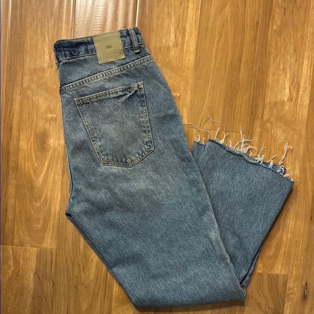 Women’s Zara High Rise Jeans size 10